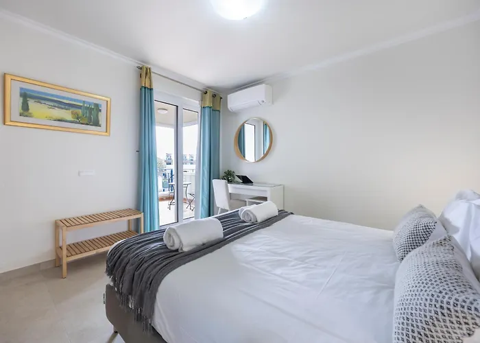 Mira Baia - Meia Family Apartment Lagos